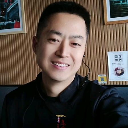 巴都烫重庆石锅鱼(中共斥山镇委员会西北)