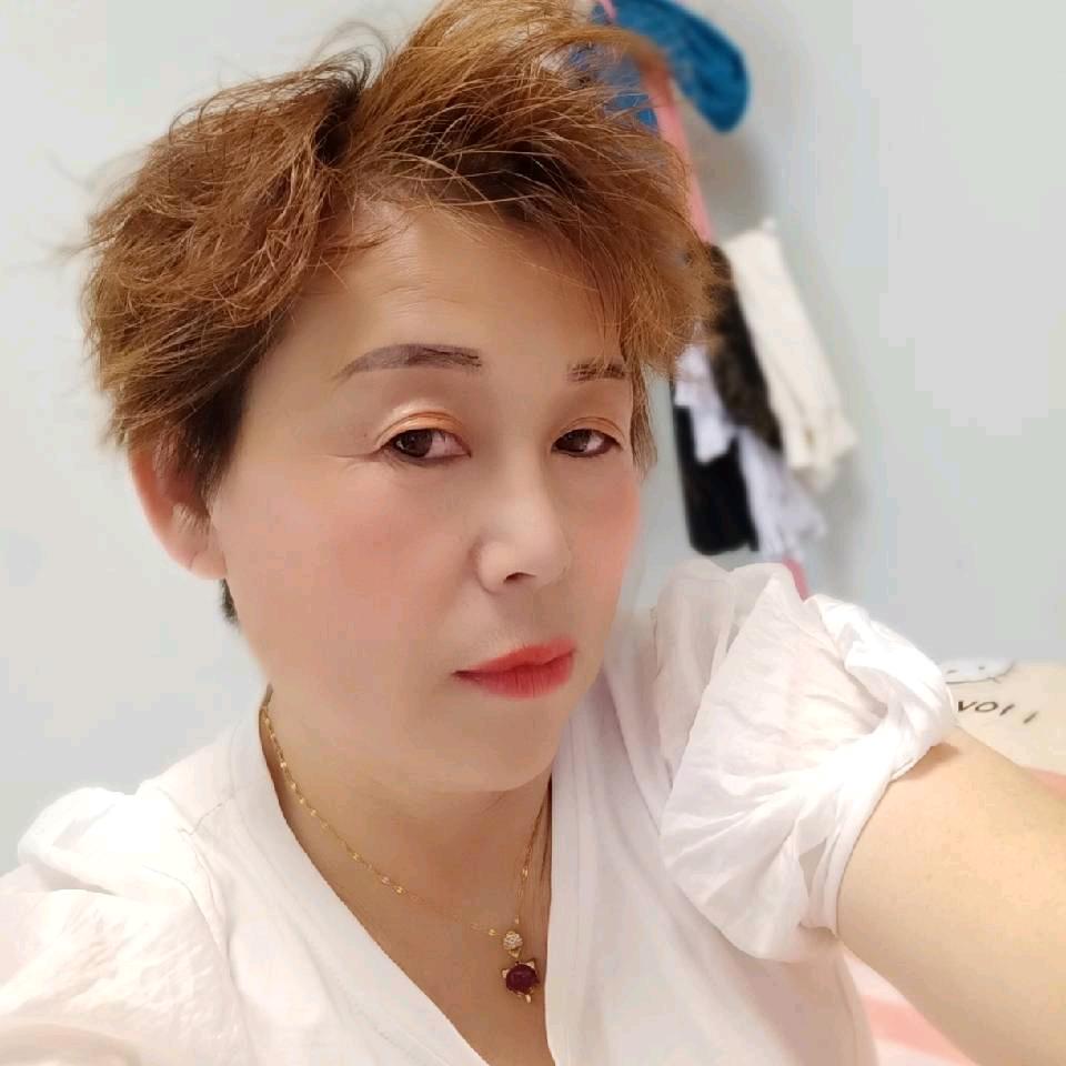 丽娜💤 🐒