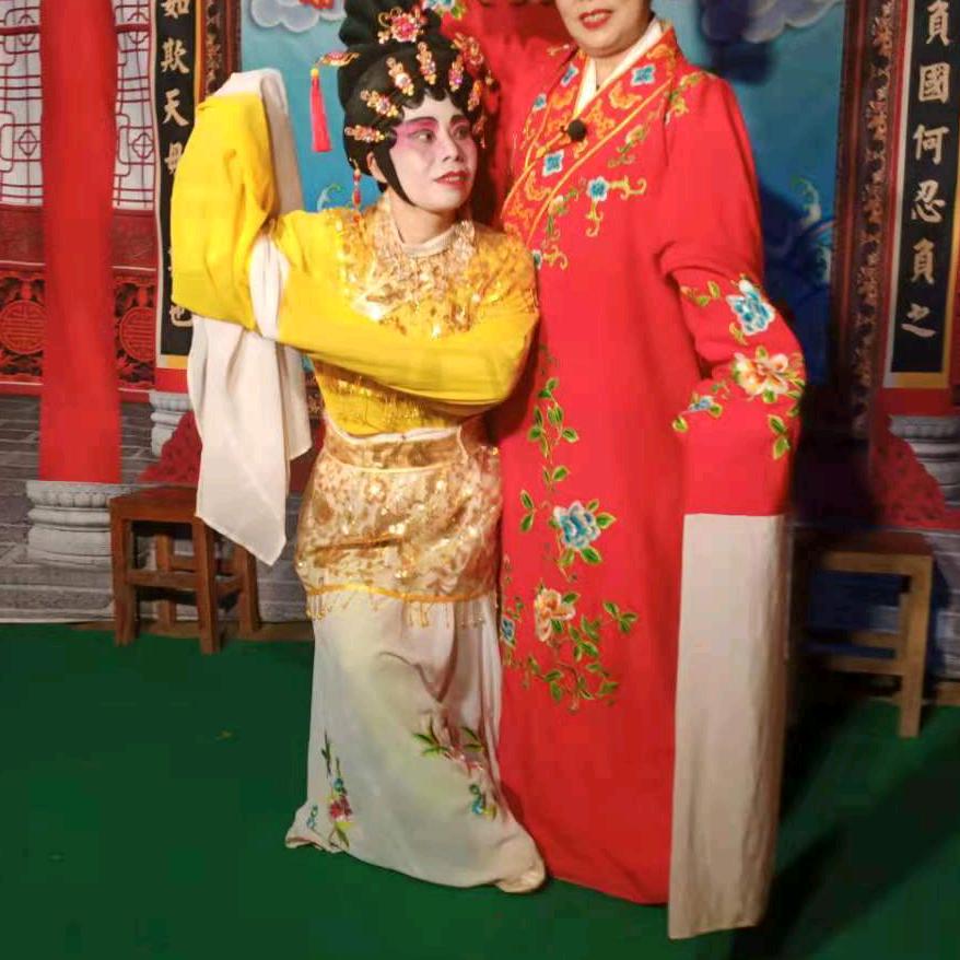 谢献梅，保燕村