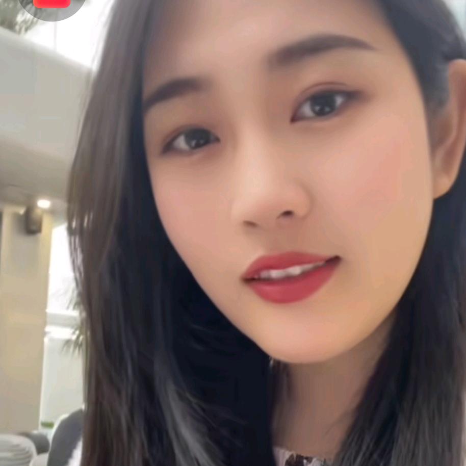 爱购物的小不点