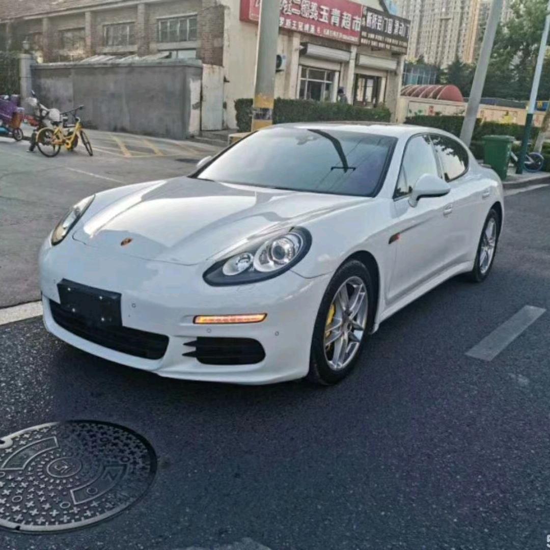 梁世佛