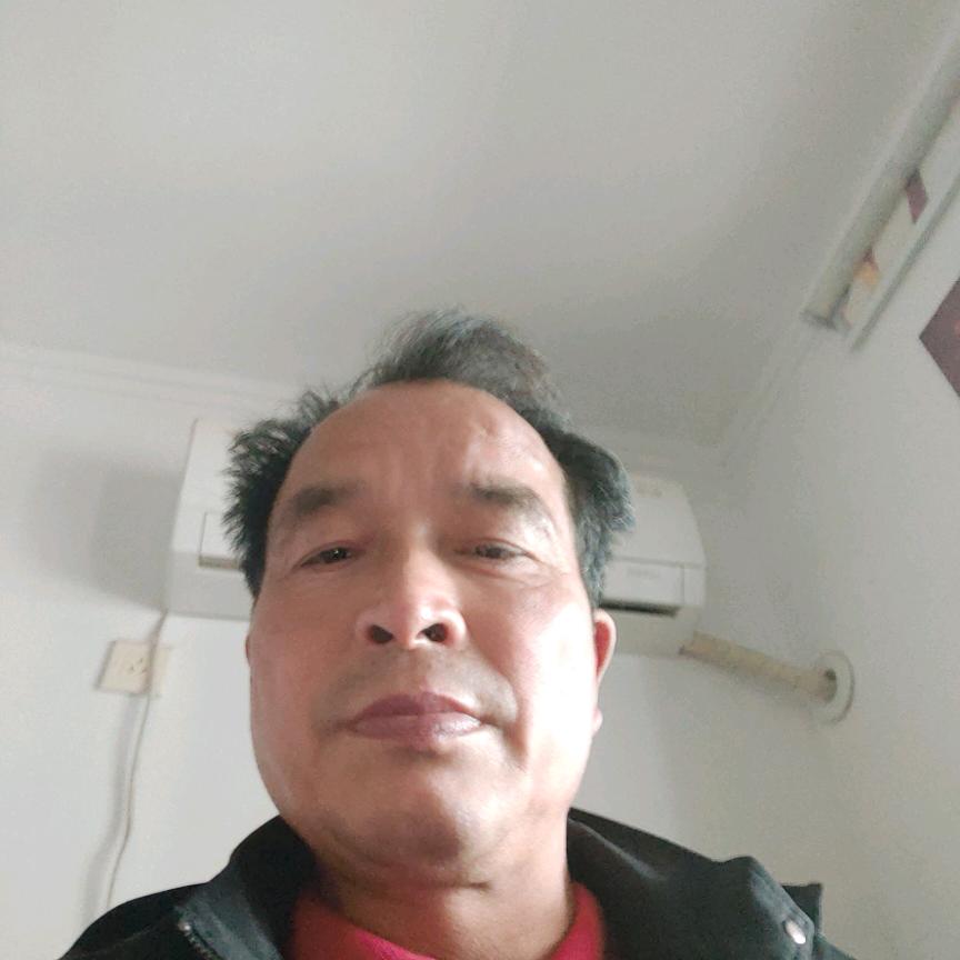 罗学军住钱粮湖镇