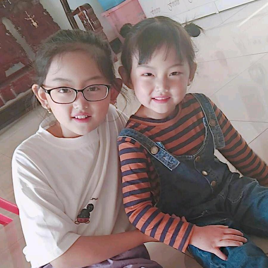 李朋