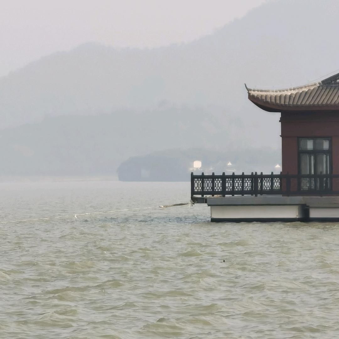 影子的沉默