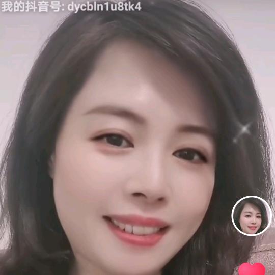 盖尾街靓衣坊女装