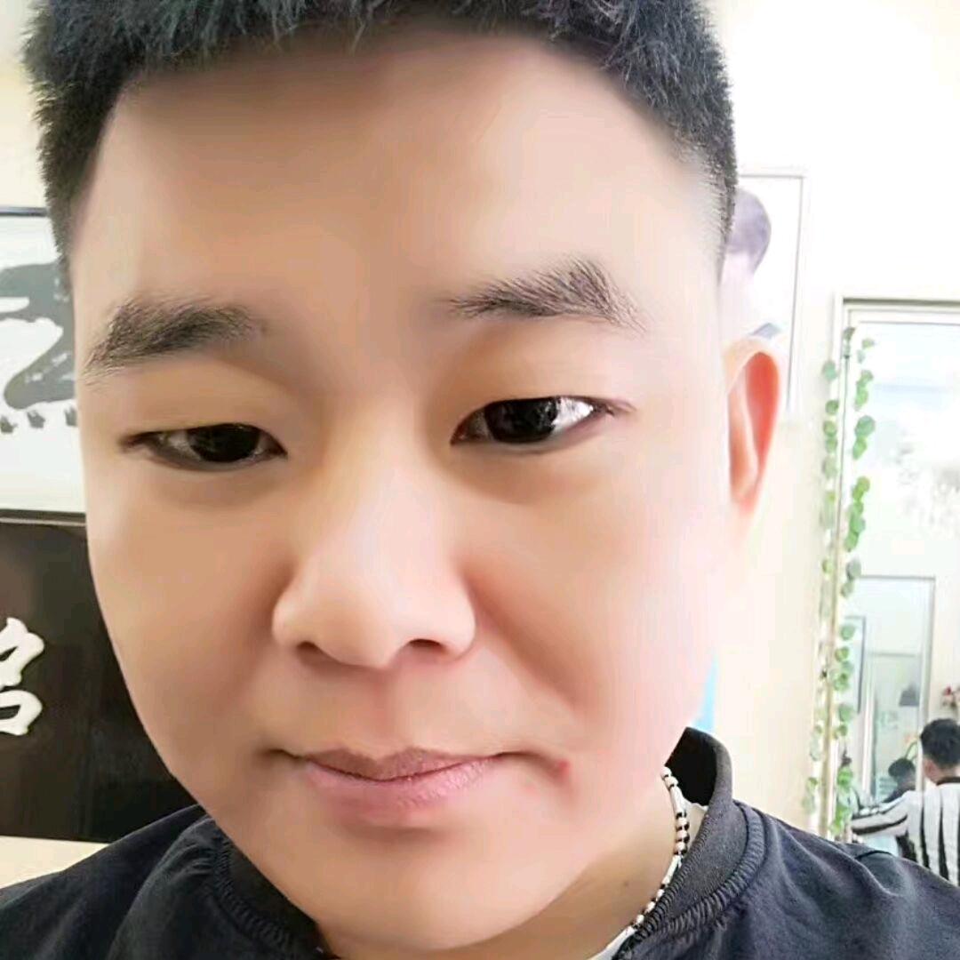 公子（张）家豪
