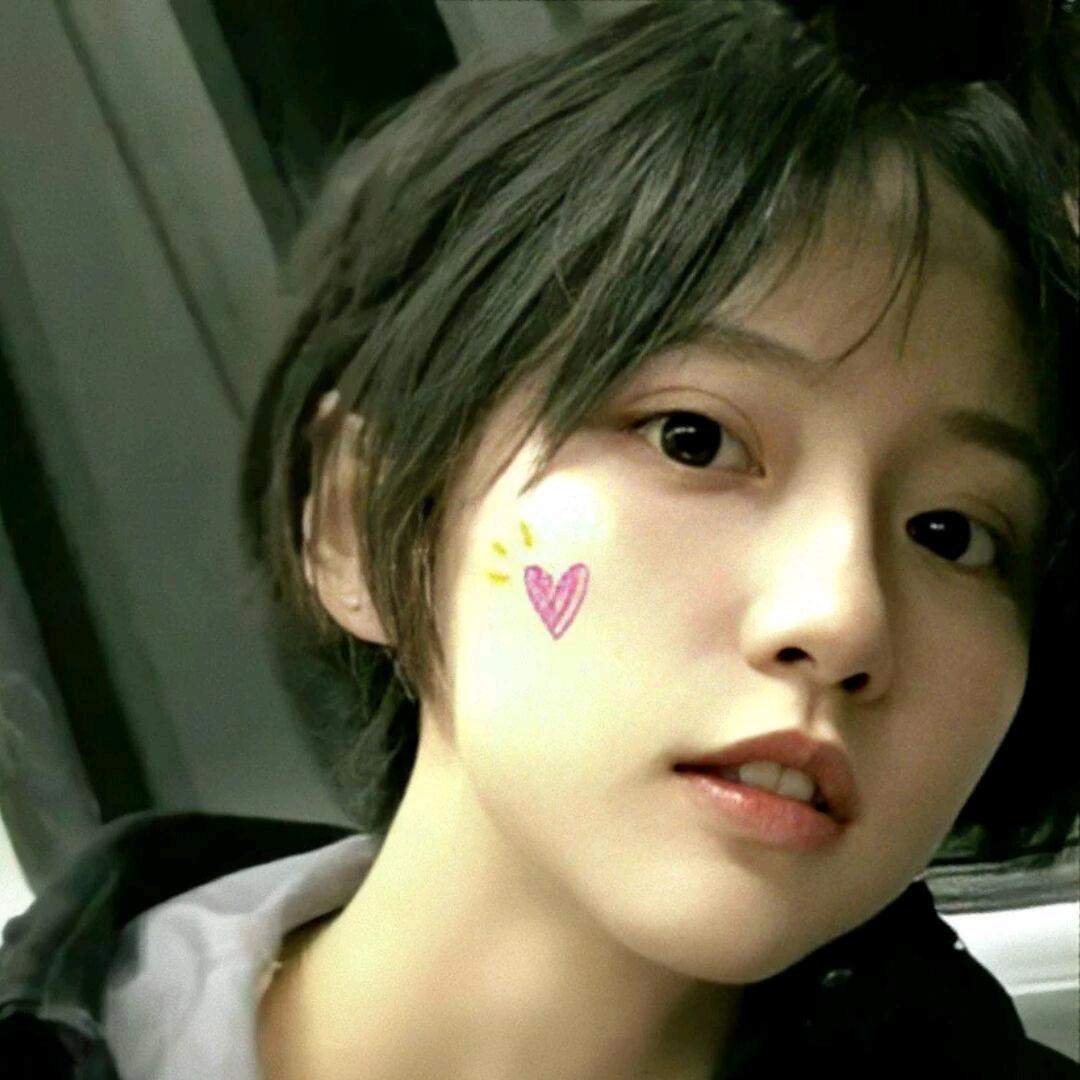 一杯冰美式.