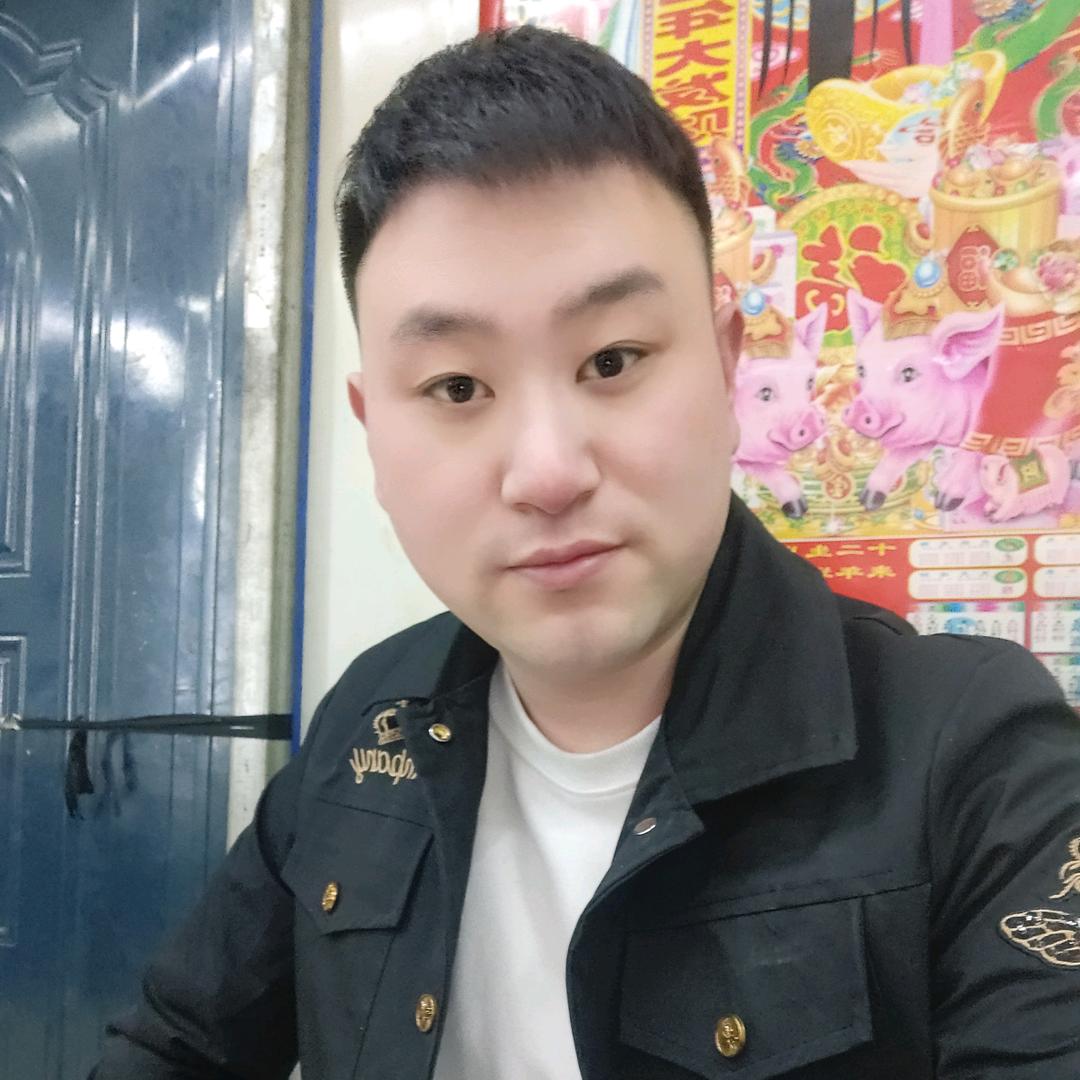 淡然的微笑，苍白的忧伤！