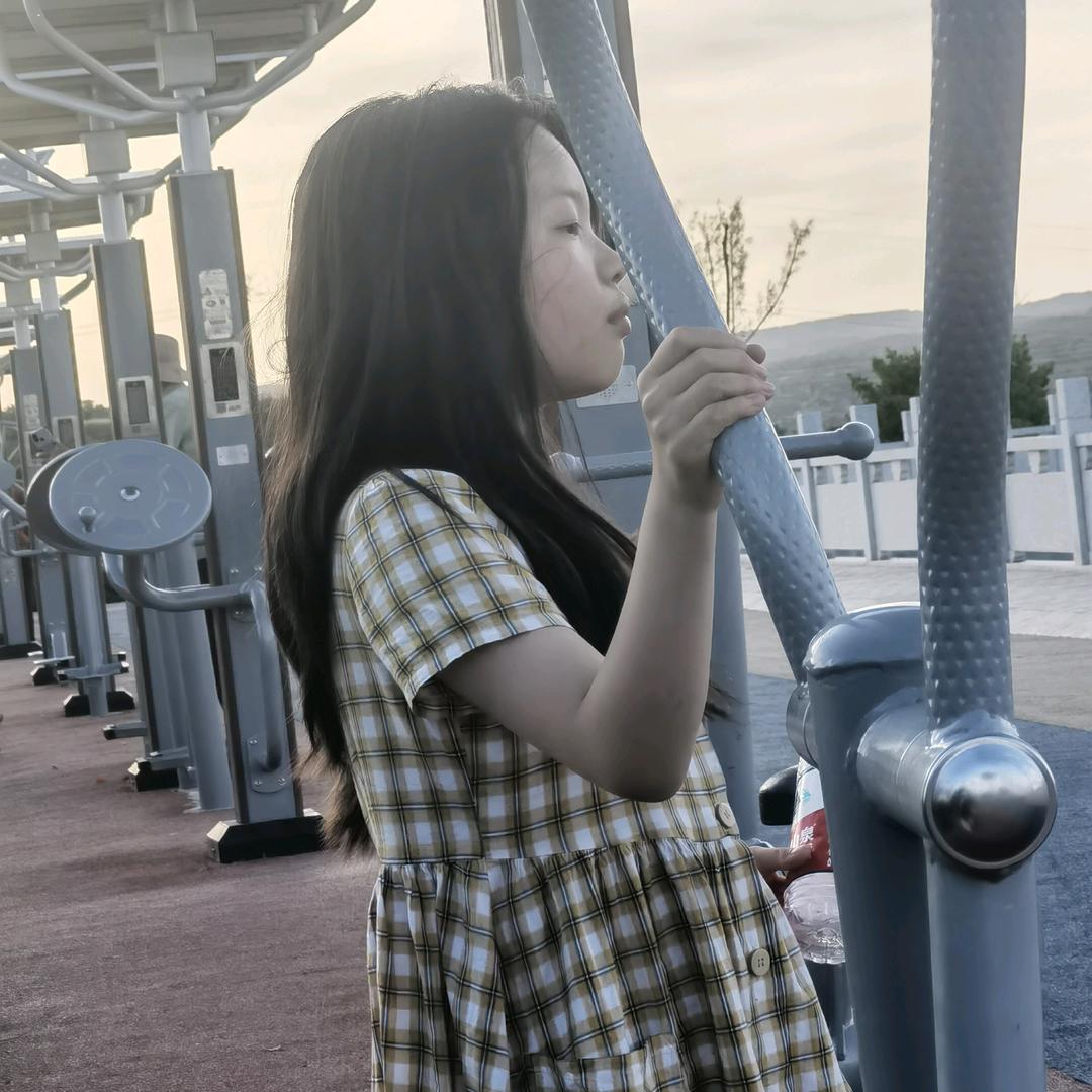 木子豪( ·̀㉨·́)ง