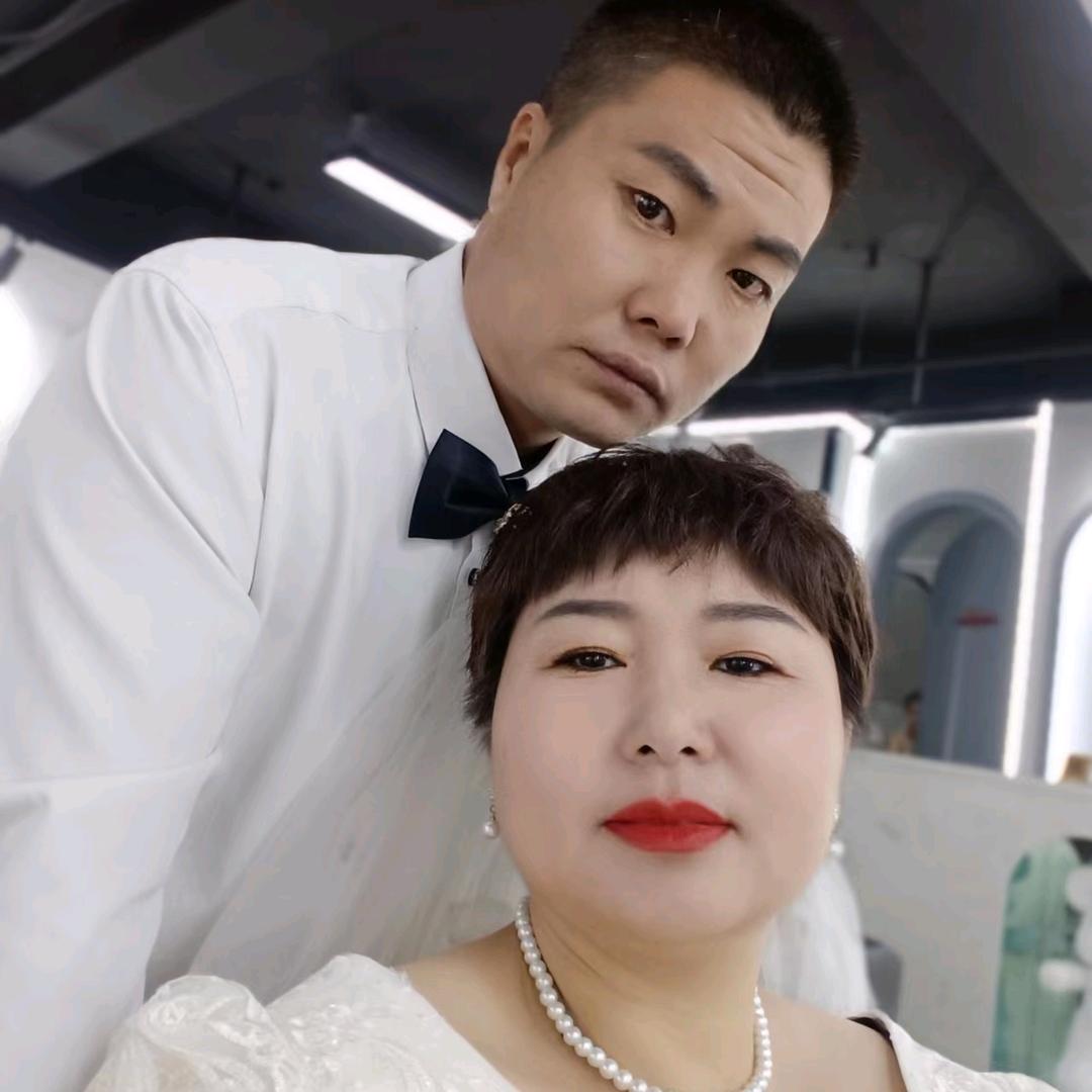 幸福快乐一家人