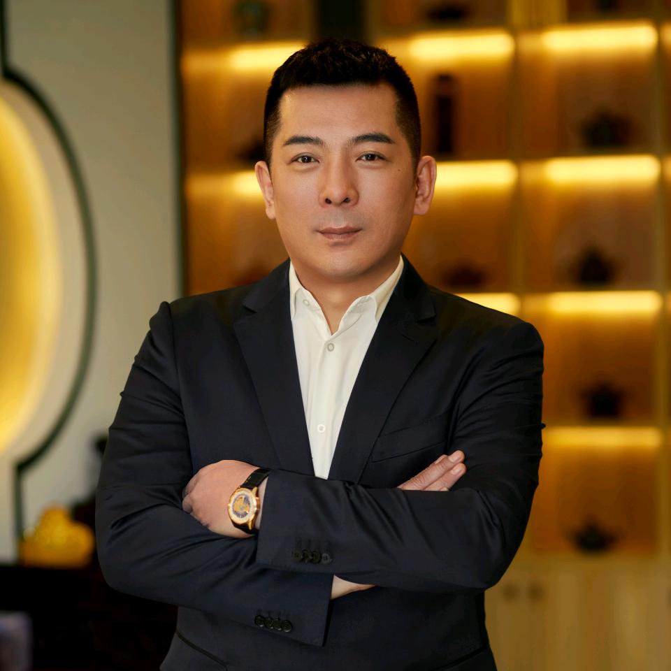 石东明