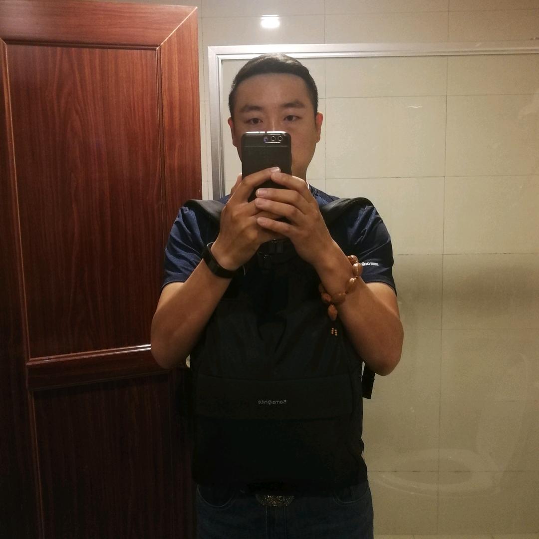 天下谁人不识君