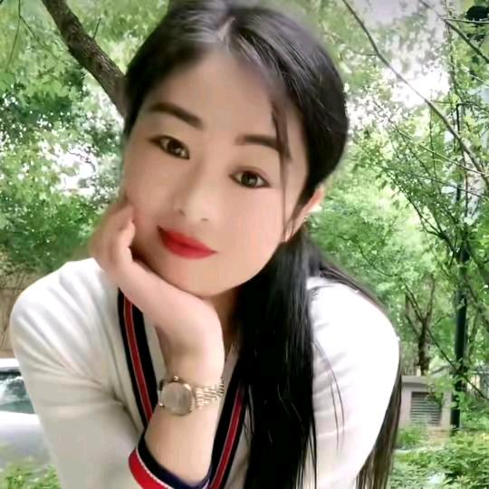 爱笑的女孩