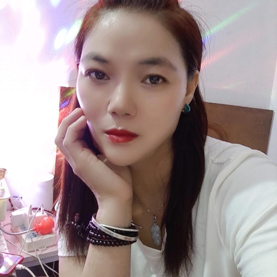 孤孤单单一个人💖☔🍁