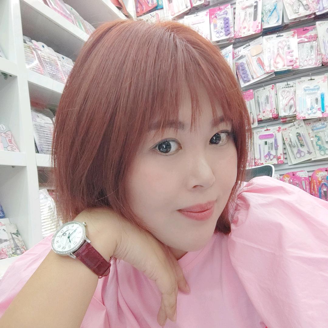 芳华（义乌嘉戴美容工具）