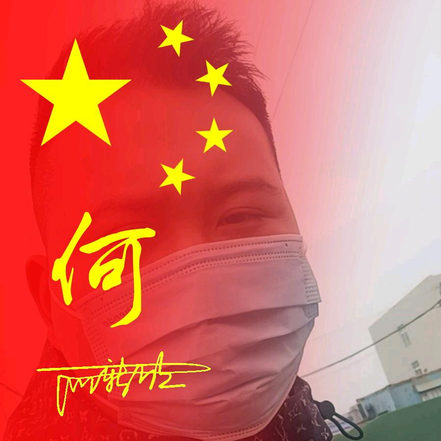 MC何（先生）
