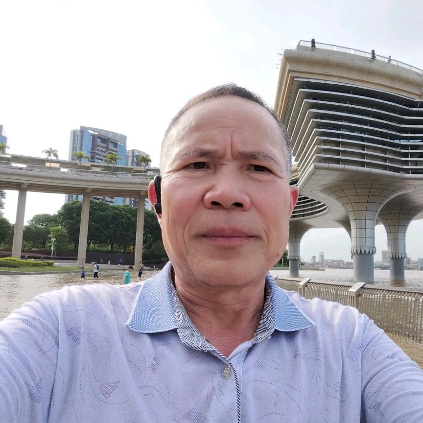 成铁球