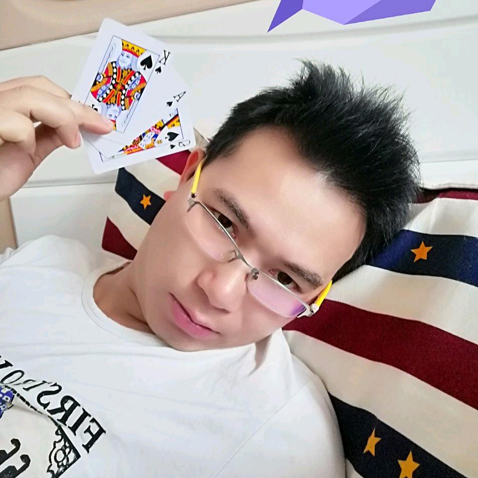 黄小子梁晔