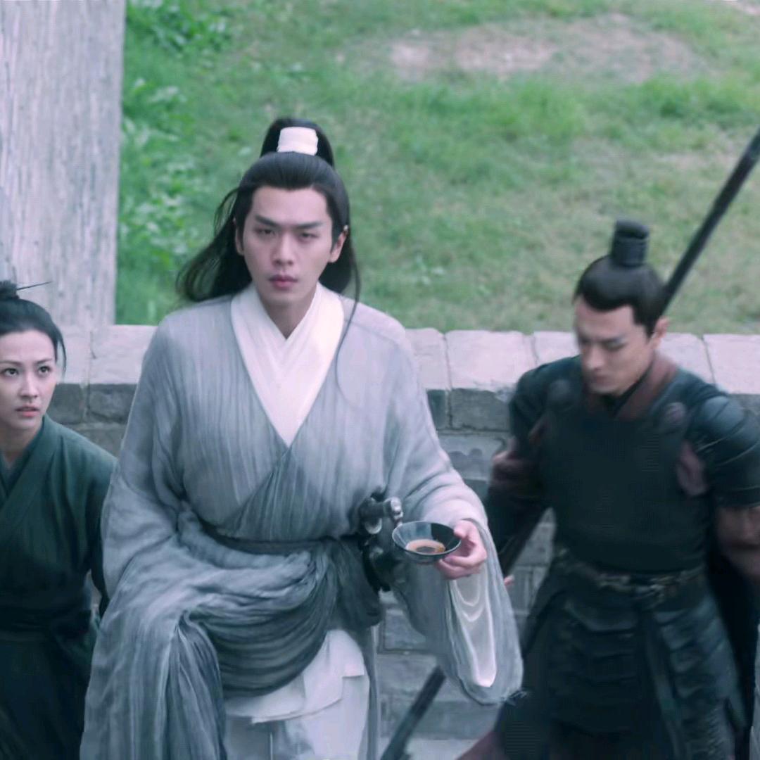 油腻的青年大叔