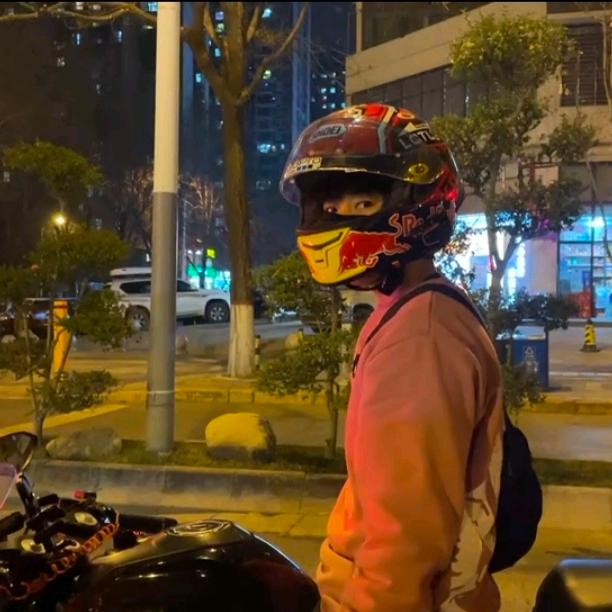 L-嘿嘿