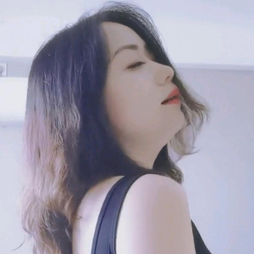 妮