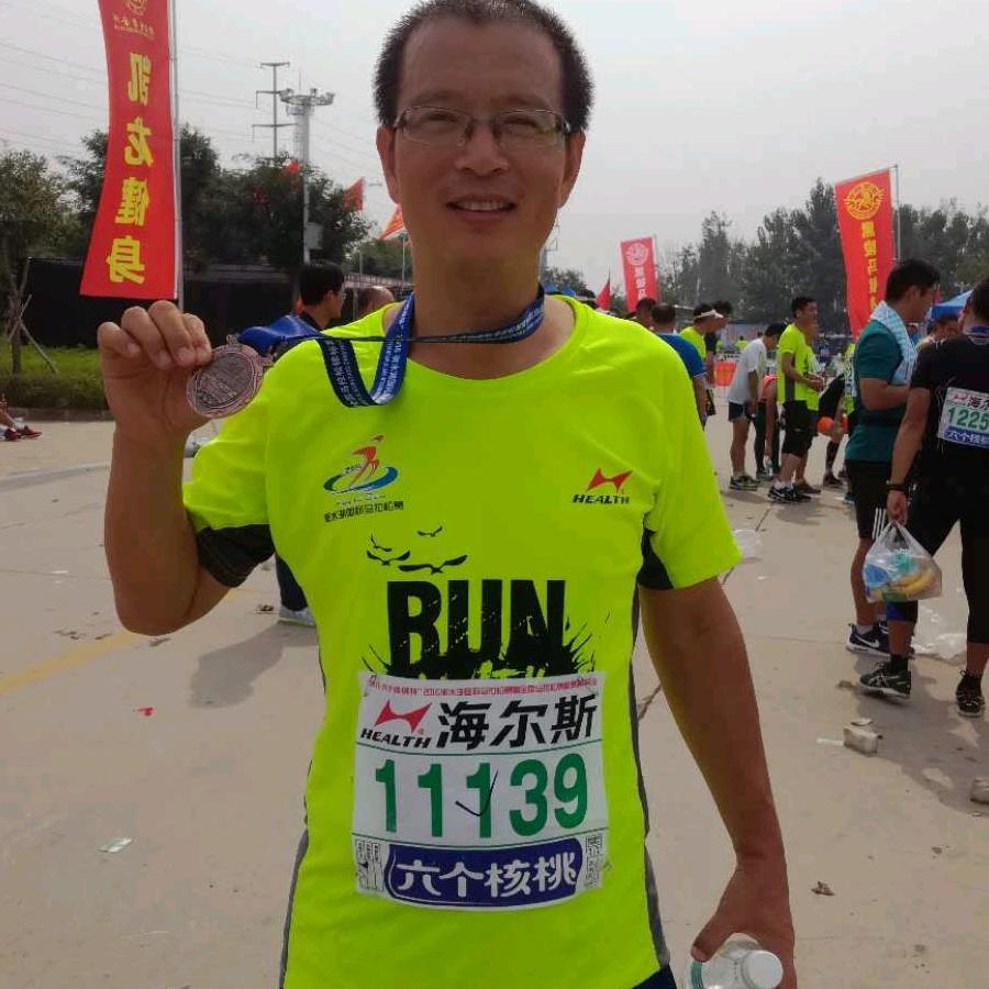 铁头老鼠——跑步回洛阳