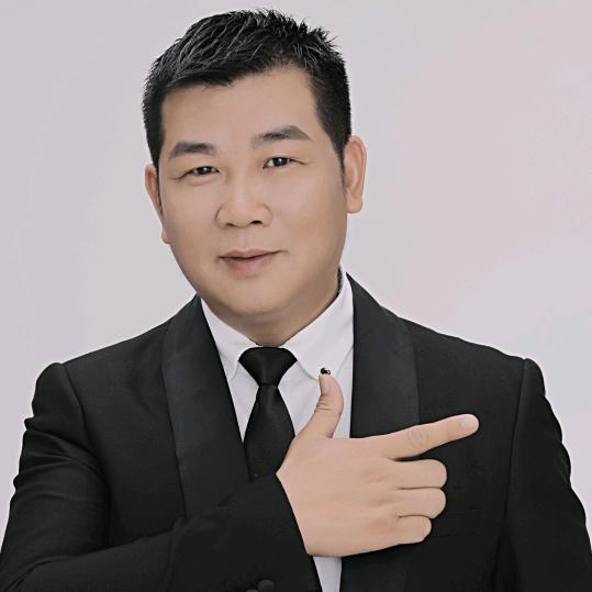 营销总监：刘瑞文
