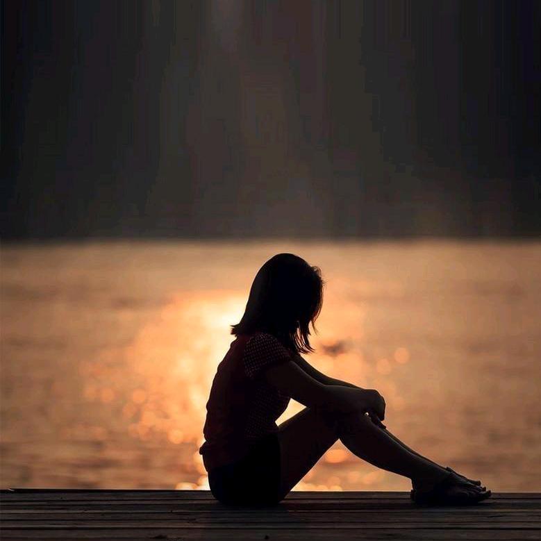 ℋღ᭄朝霞🍒᭄