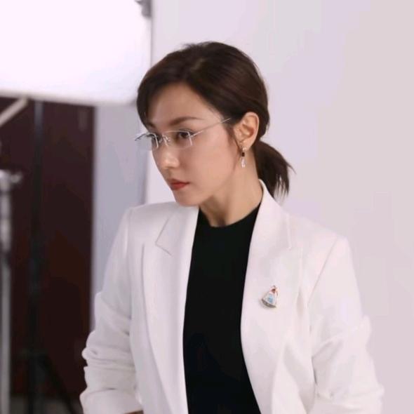 默迎名的生活鸭