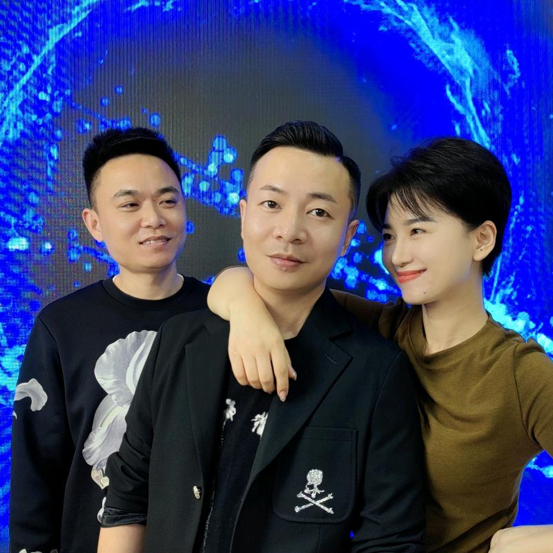 何千万小舅子