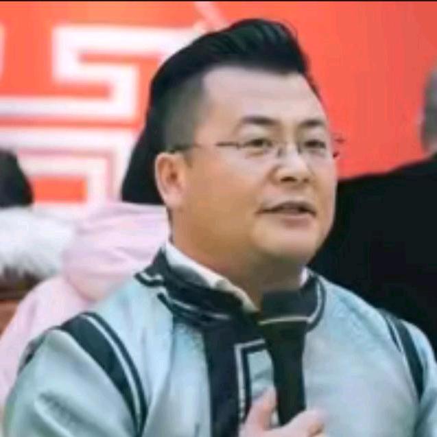 运营怪才-杨大头（内蒙古美食推荐官）