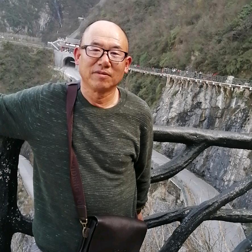 居士在