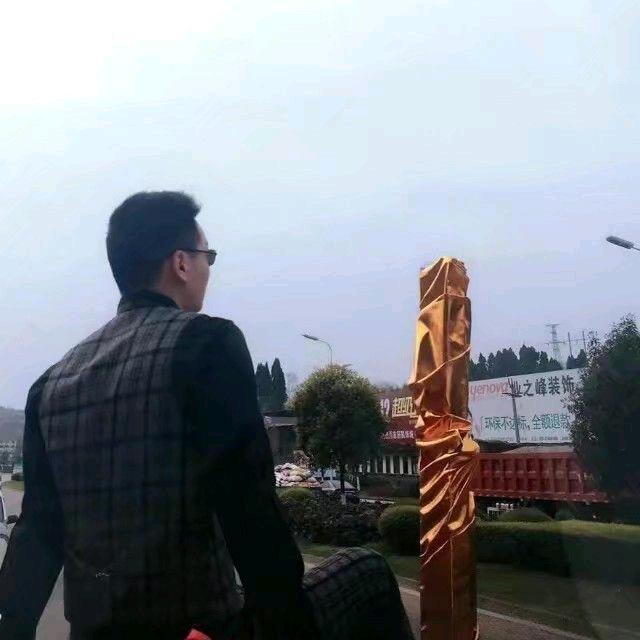 安岳兔宝宝衣柜木门地板