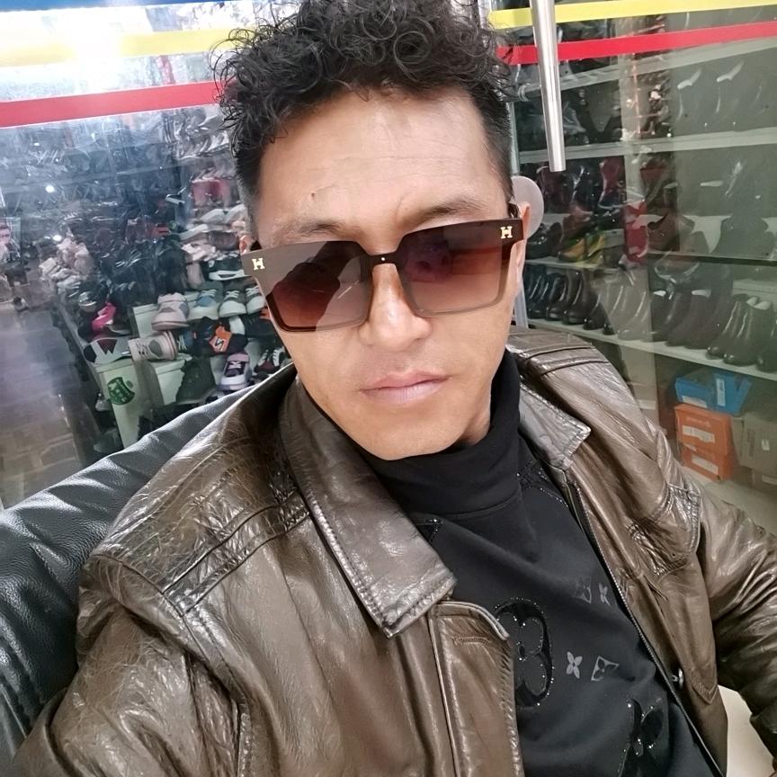 落角点实体店