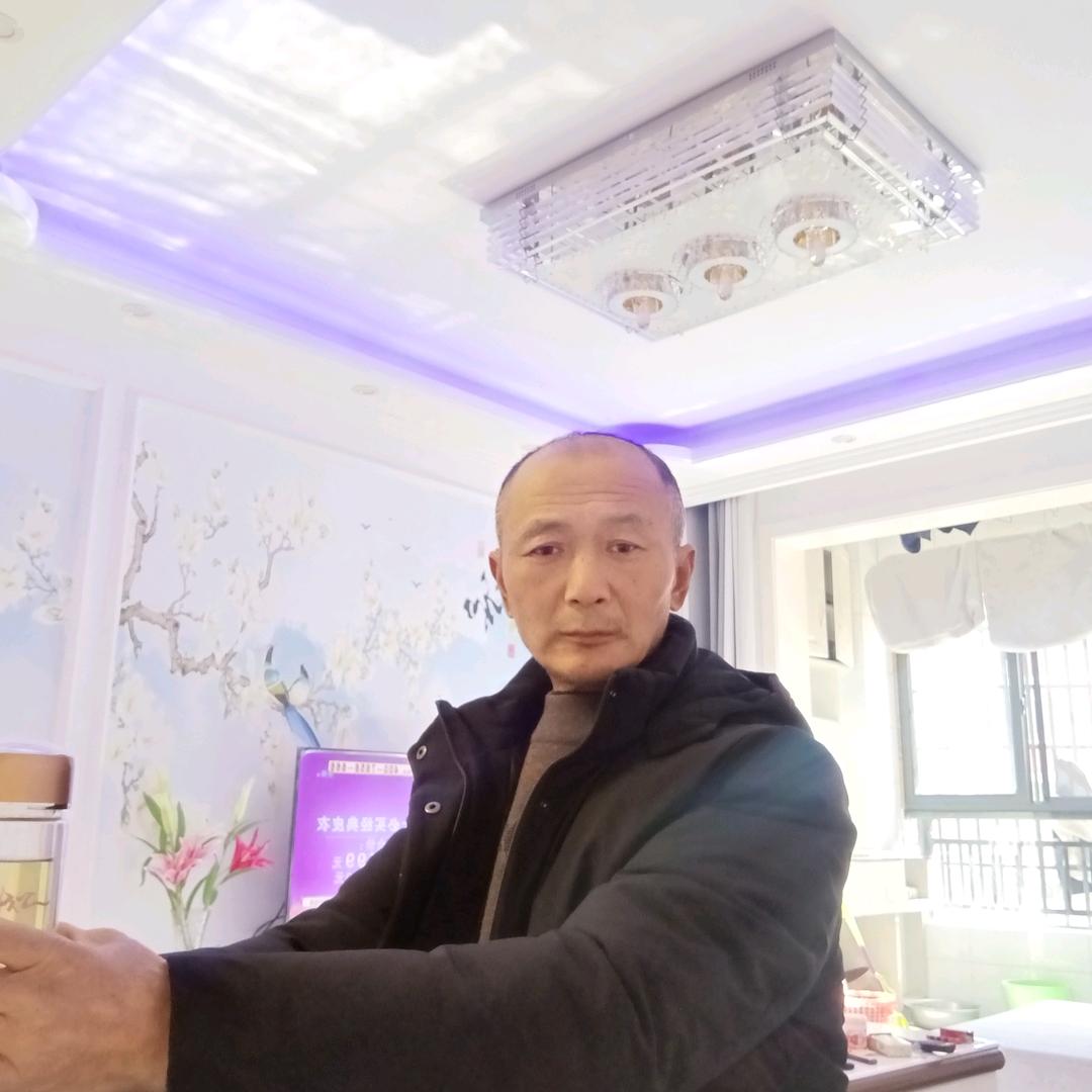 古月，平安是福