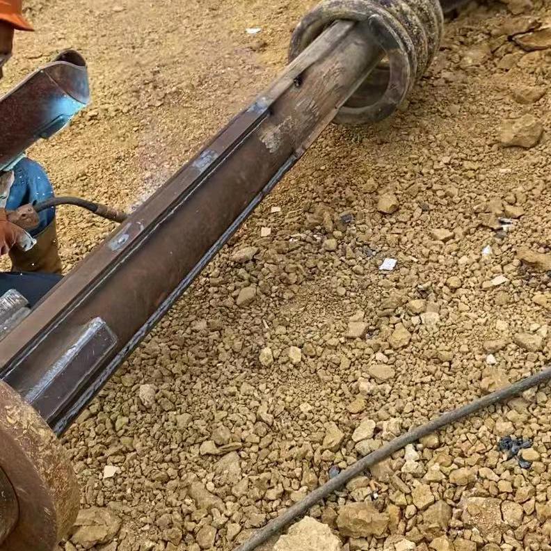 云南铧智旋挖钻杆李哥