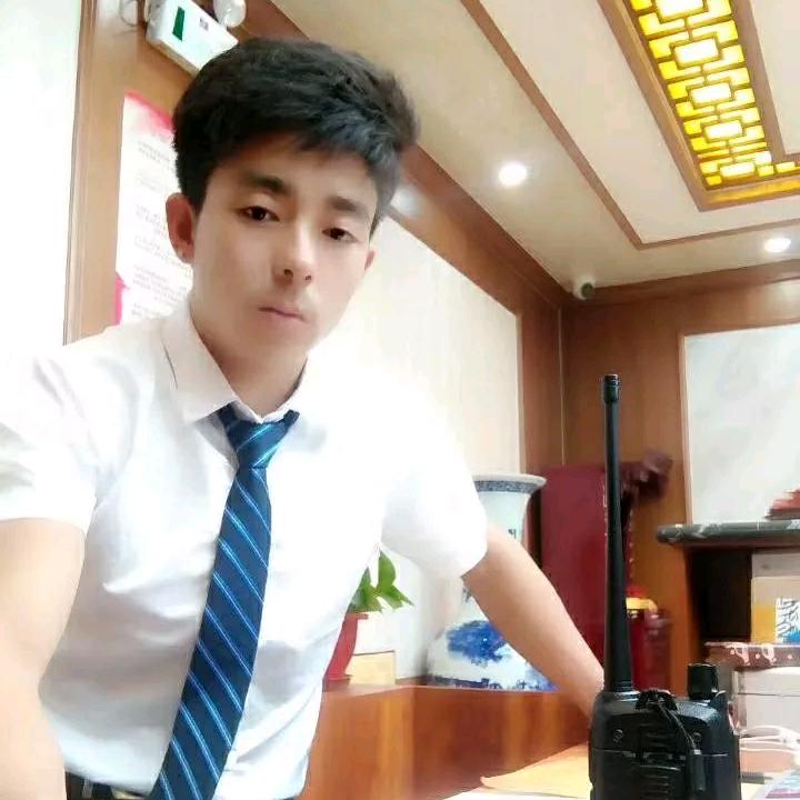 阿迪阿杰
