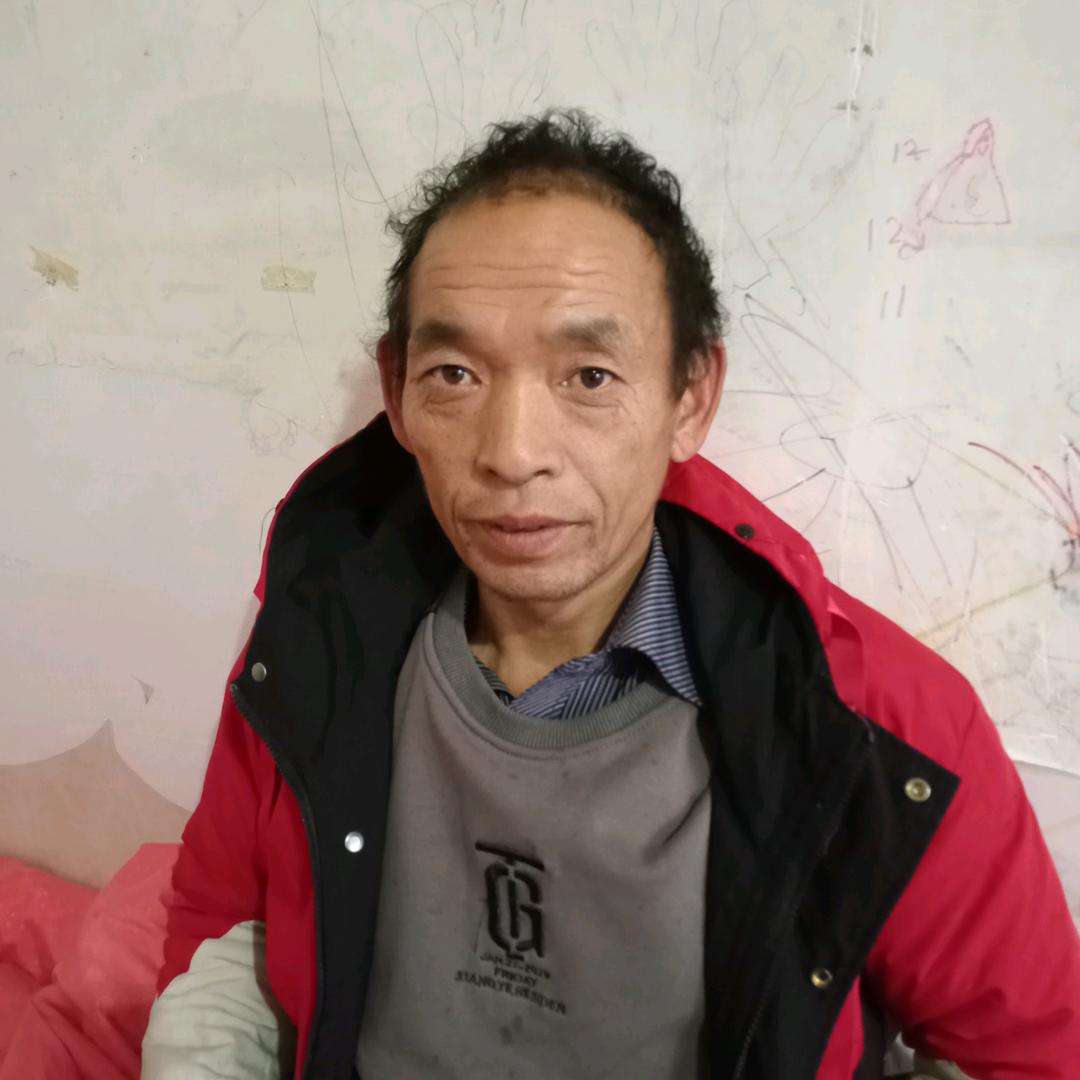 贾有两千金