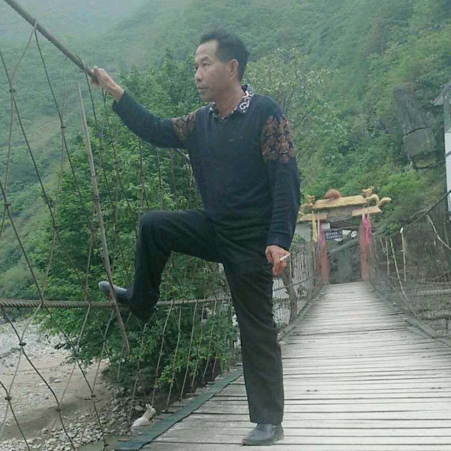 一身悠闲。