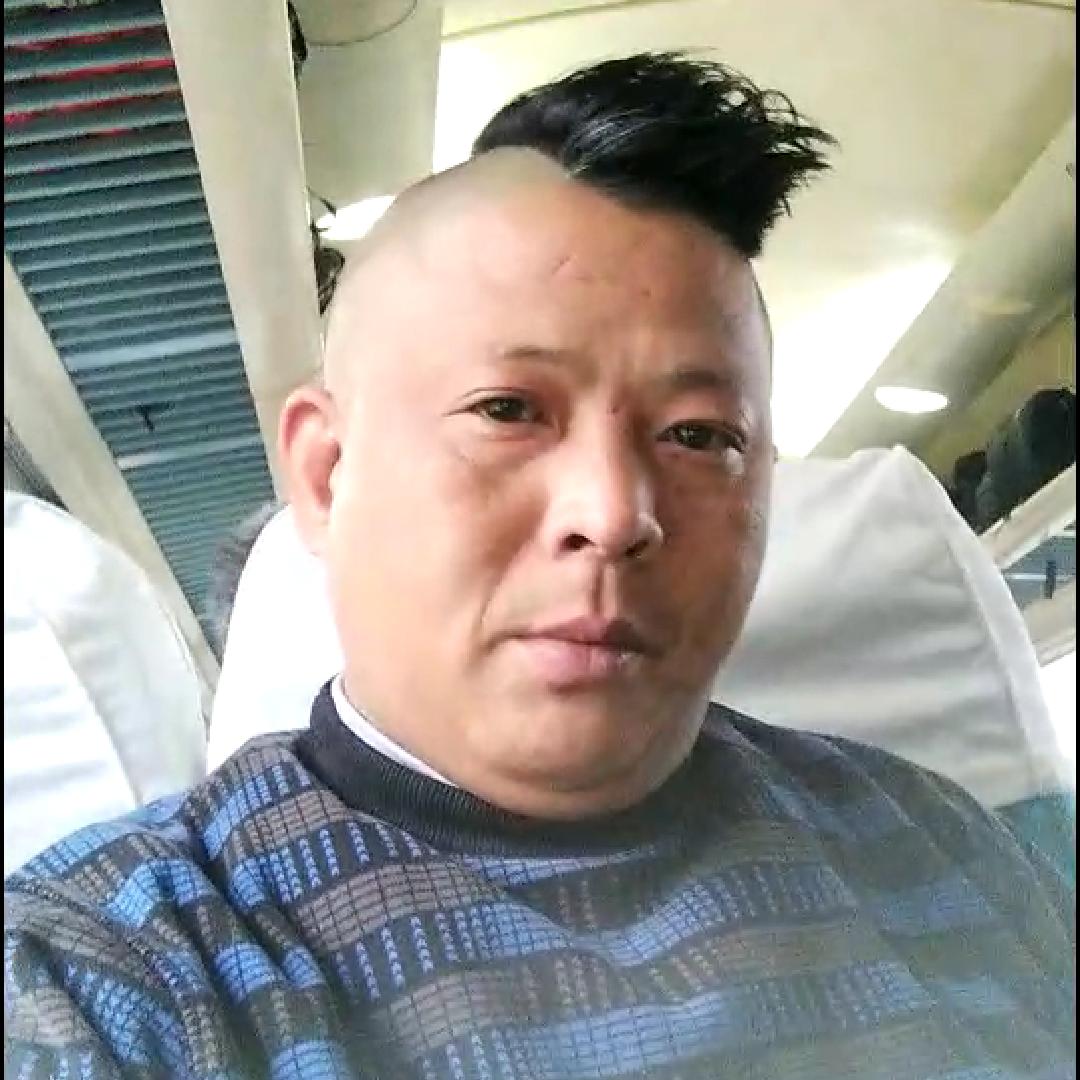 东 东