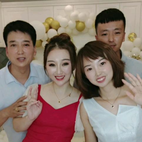 曼曼 丫头二儿媳
