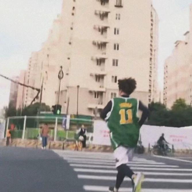 初遇小杨.