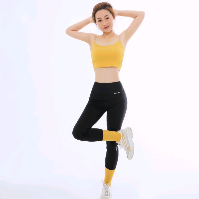 盼盼自由人健身操领队