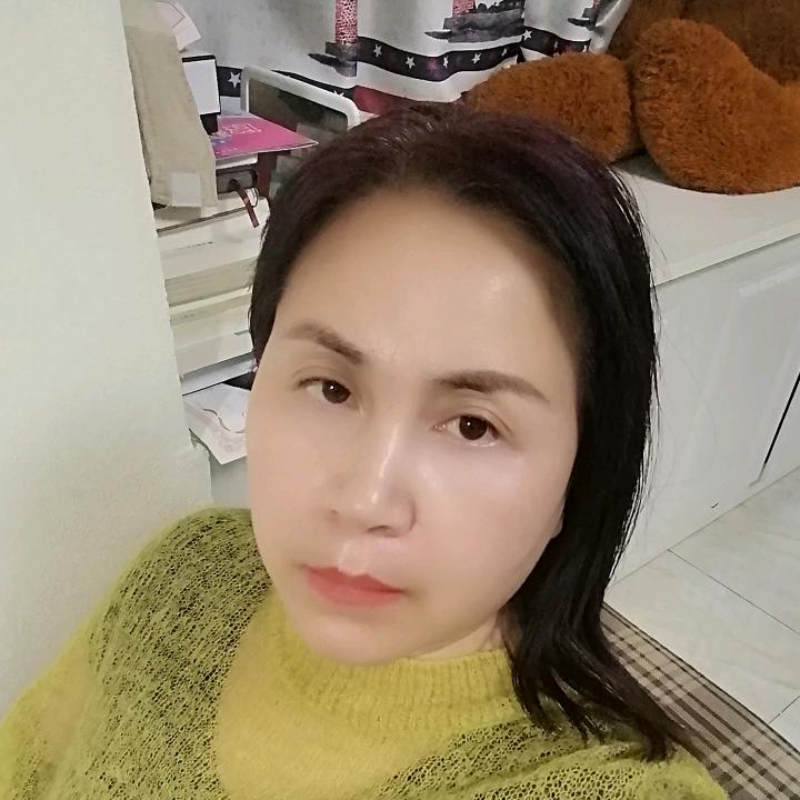 微笑红莲