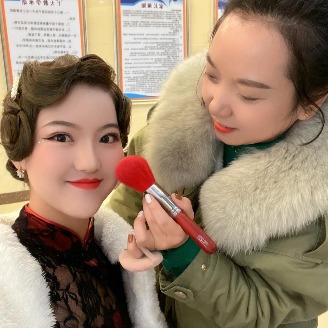 美人坊专业彩妆·美甲工作室