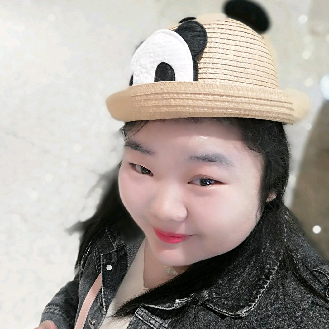 玉琳戴玉