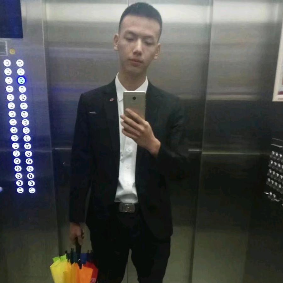 不务正业的买房小哥