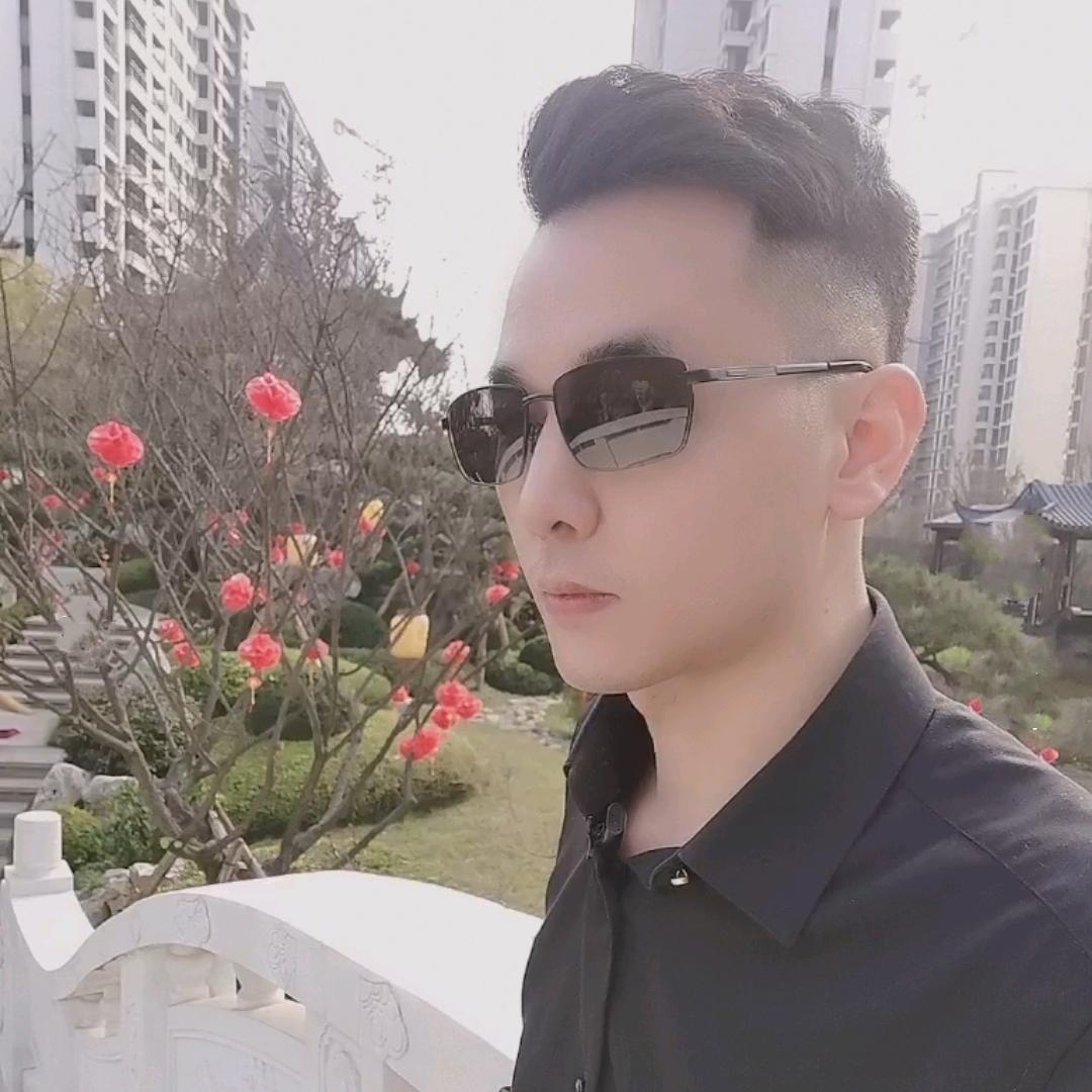 眉山房产置业顾问 张义