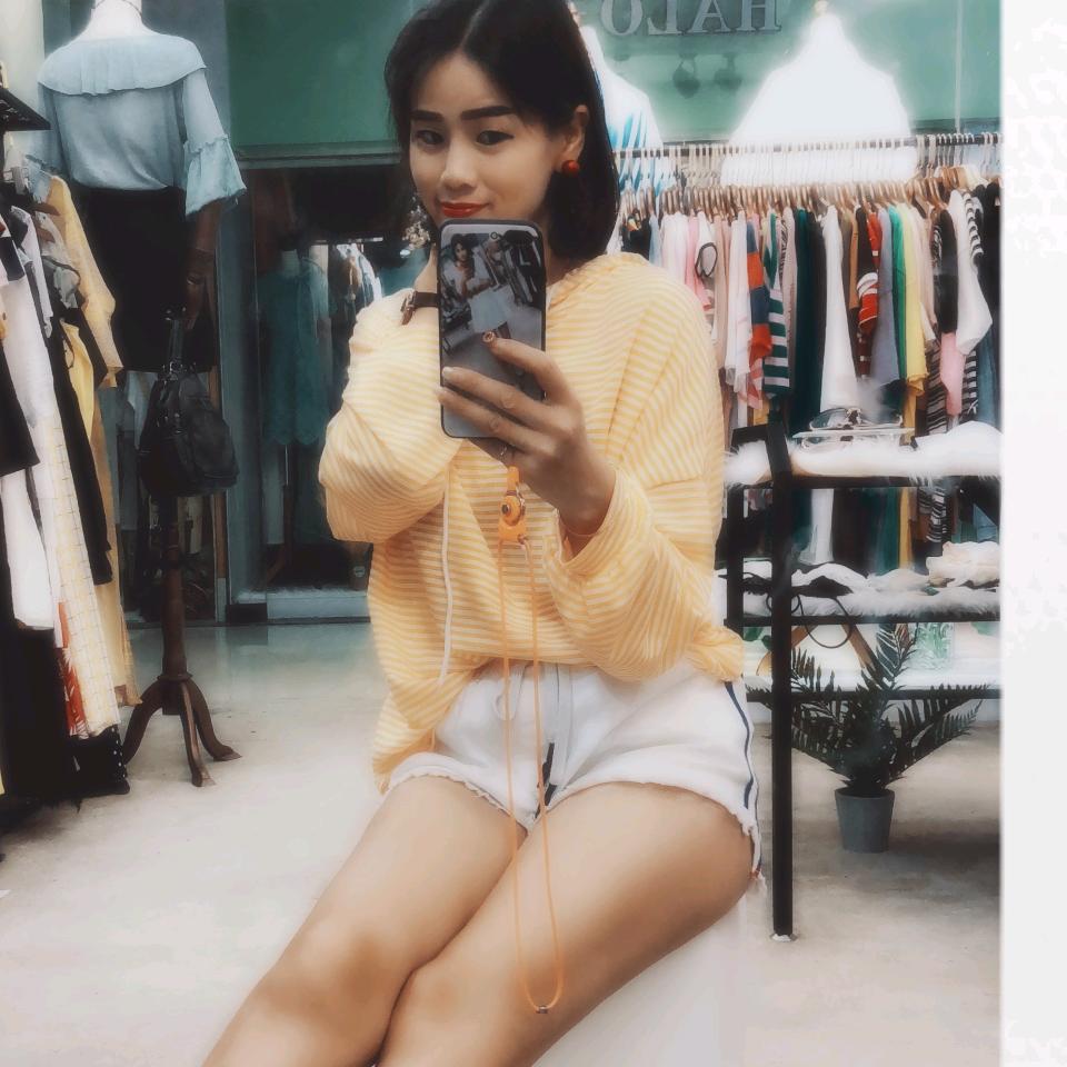 东莞市厚街相亲服装店