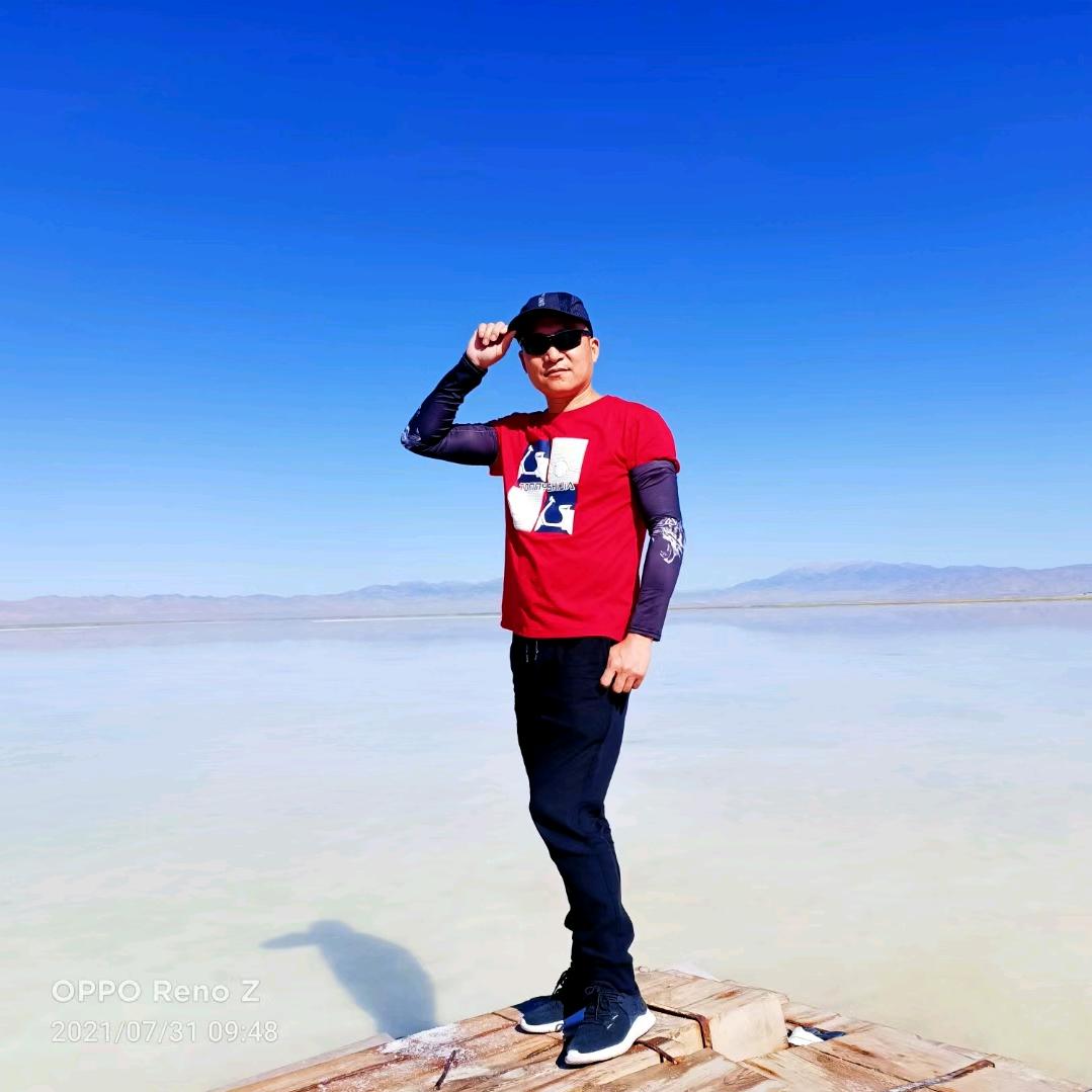 黄河雷鸣学书法